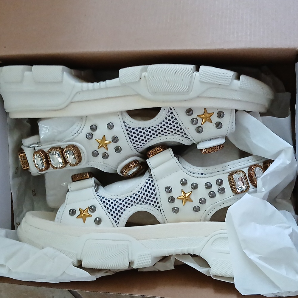 Gucci Leather and mesh sandal with crystals size 39